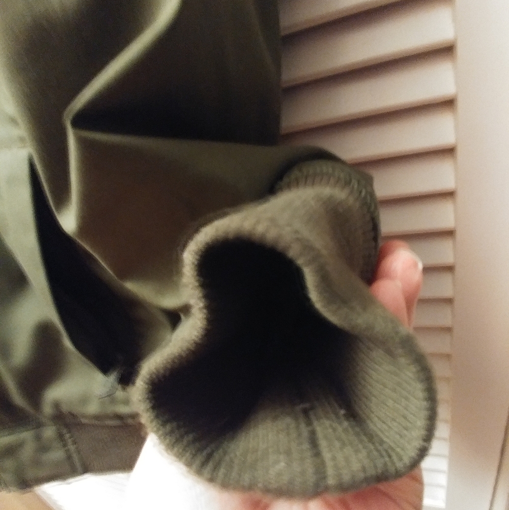 Women's Green Hooded Woods Winter Jacket - Picture 3 of 8